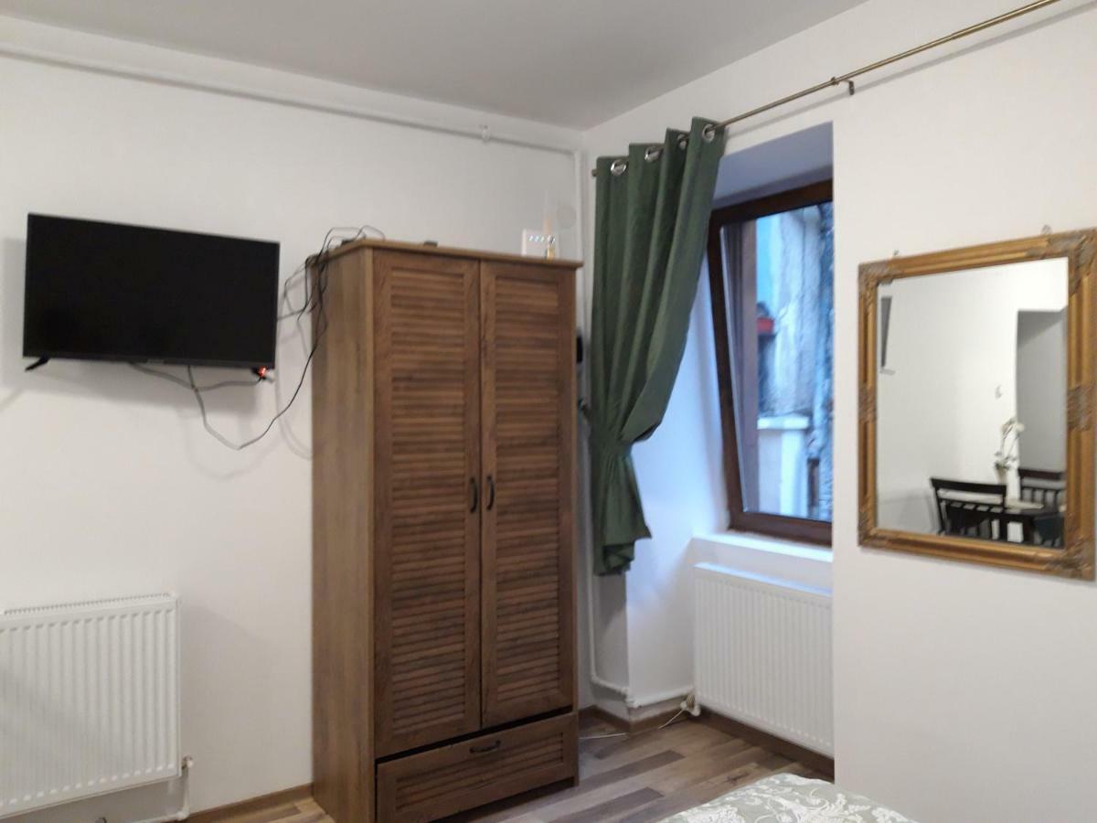 Sara House Appartement Bistriţa Buitenkant foto